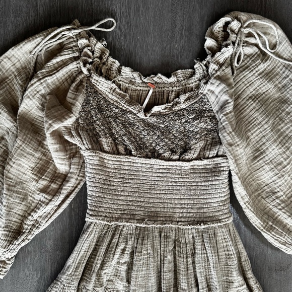 Free People Toledo Olive Green Smocked Midi Dress Puff Sleeves Cotton XS - Picture 5 of 13